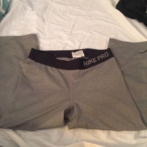Nike Pro Crop Leggings